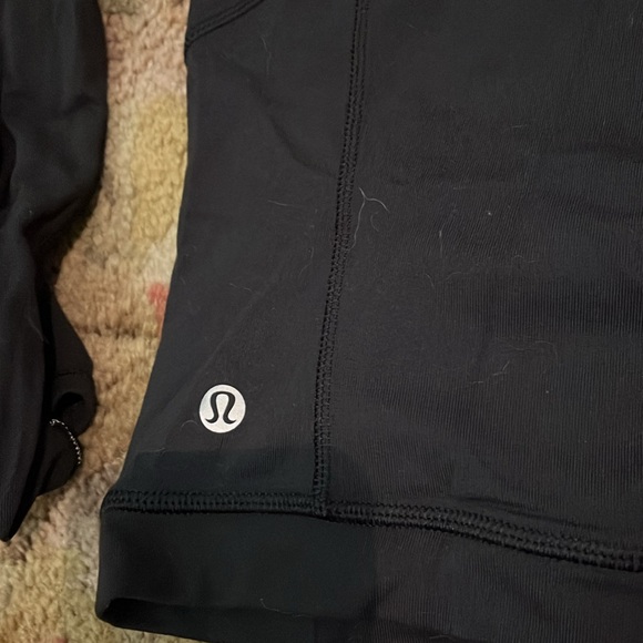 Lululemon black long sleeve three-quarter pull over Size 6 - Picture 4 of 6
